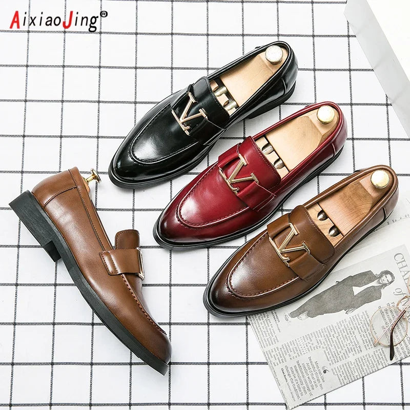 New Designer Men's Leather Shoes Trend Luxury Brand Business Pointed Toe Leather Shoes Casual Shoes Leather Buckle Men's Loafers