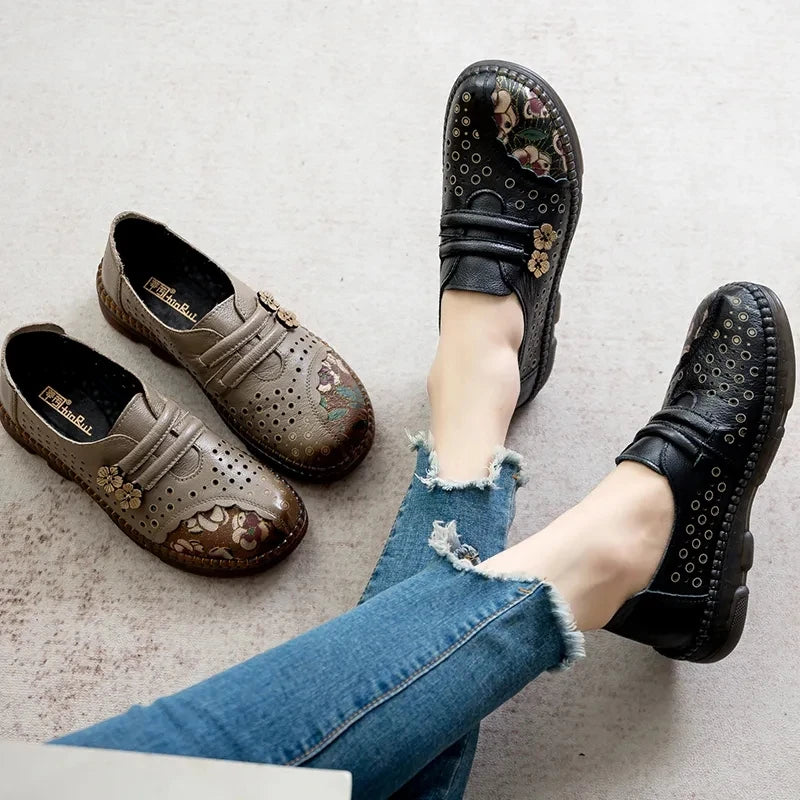 Cowhide leather retro flat-bottomed mother middle-aged and old ladies beef tendon soft-soled leather shoes nike shoes women