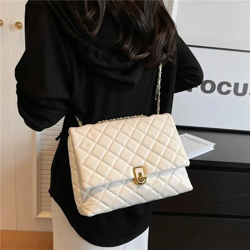 Burminsa Quilted Large Chain Shoulder Bags For Women 2023 Luxury Designer Crossbody Bags PU Leather Ladies Handbags Black White